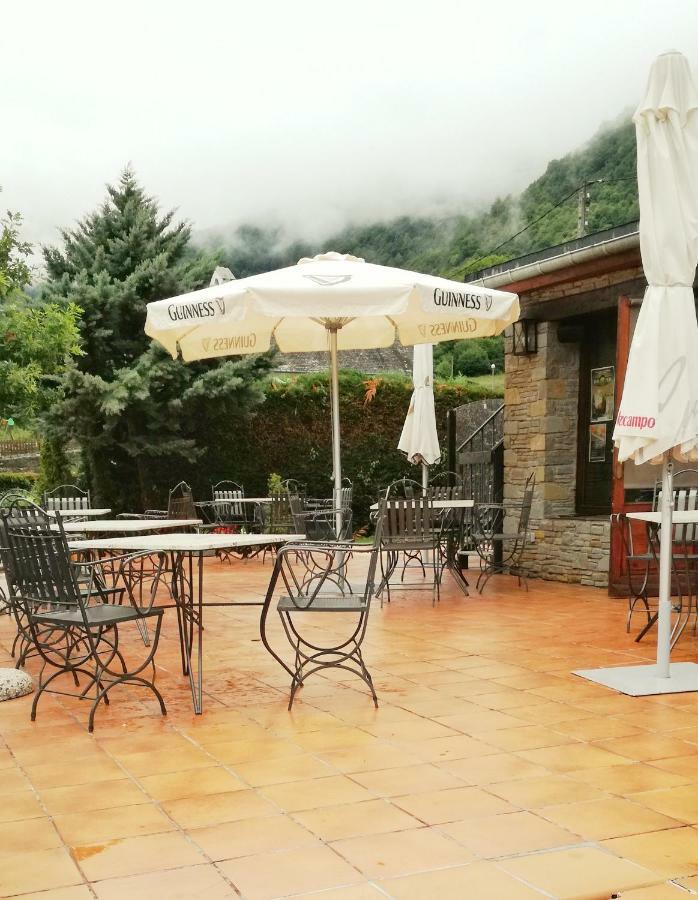 Hostaltina Bossòst Esterno foto