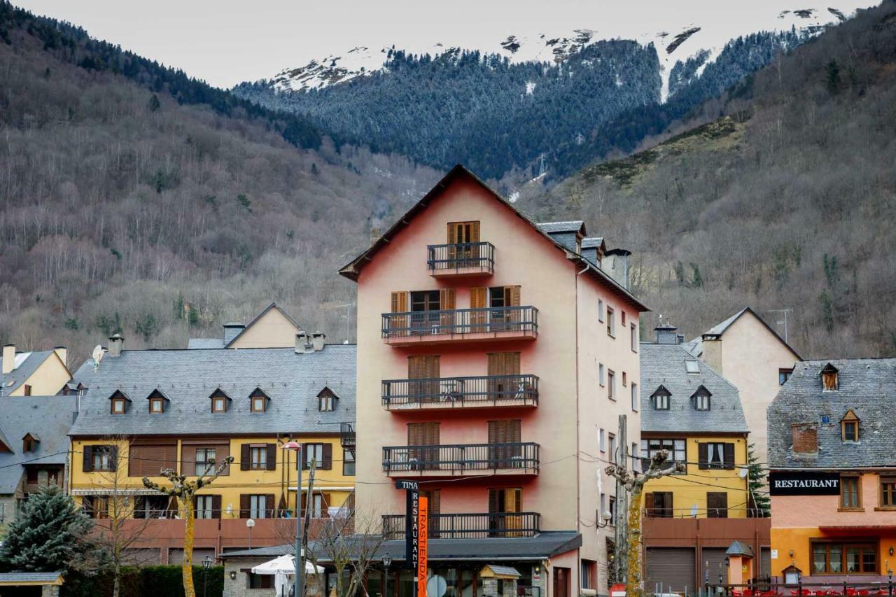 Hostaltina Bossòst Esterno foto